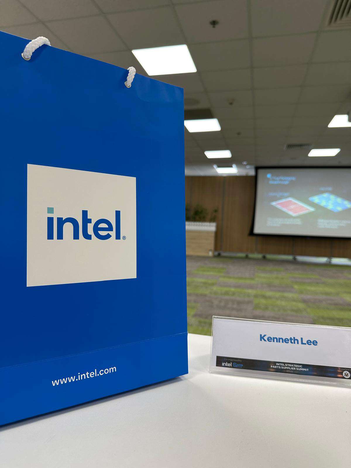 Intel Summit 1