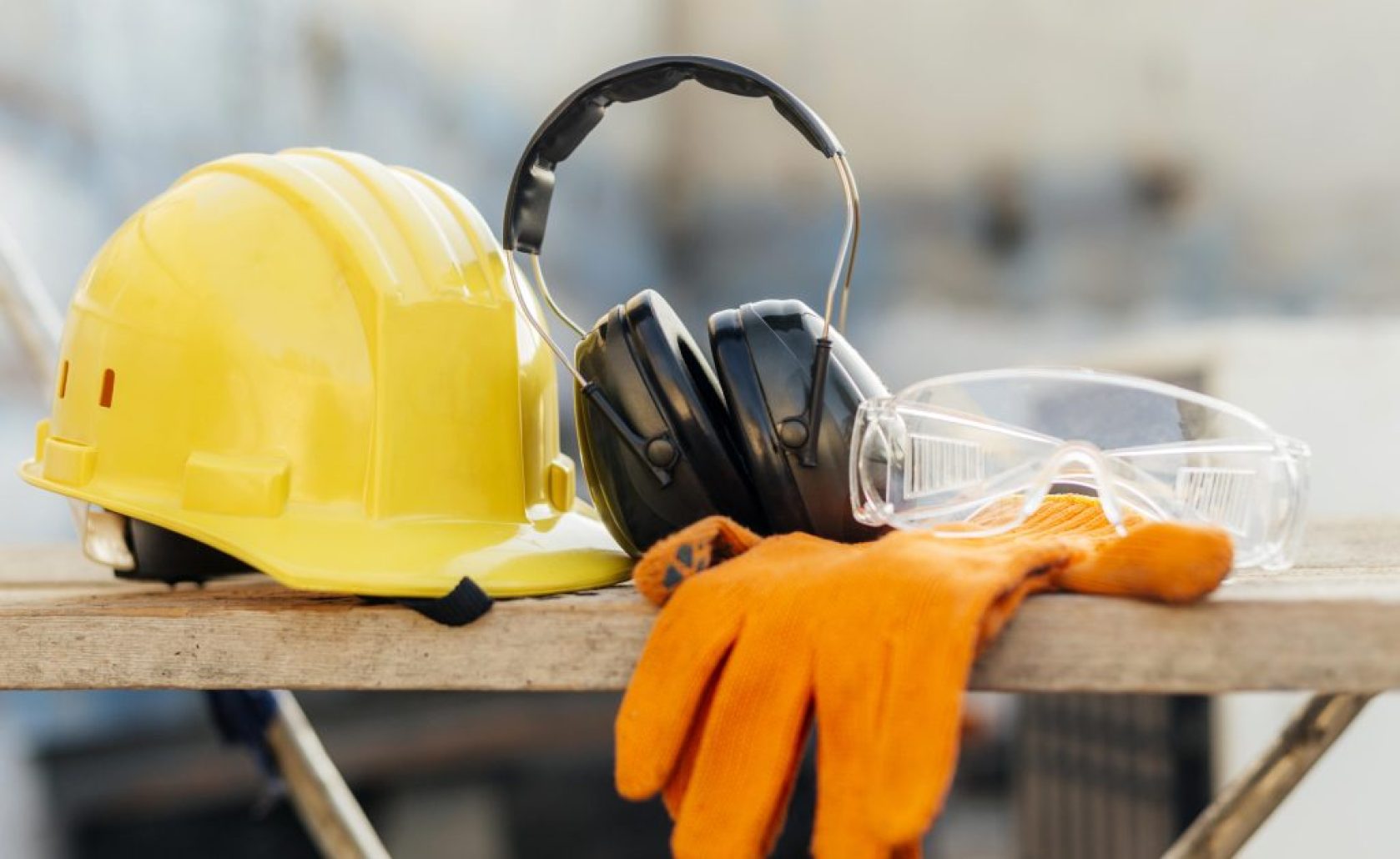 front-view-protective-glasses-with-hard-hat-headphones